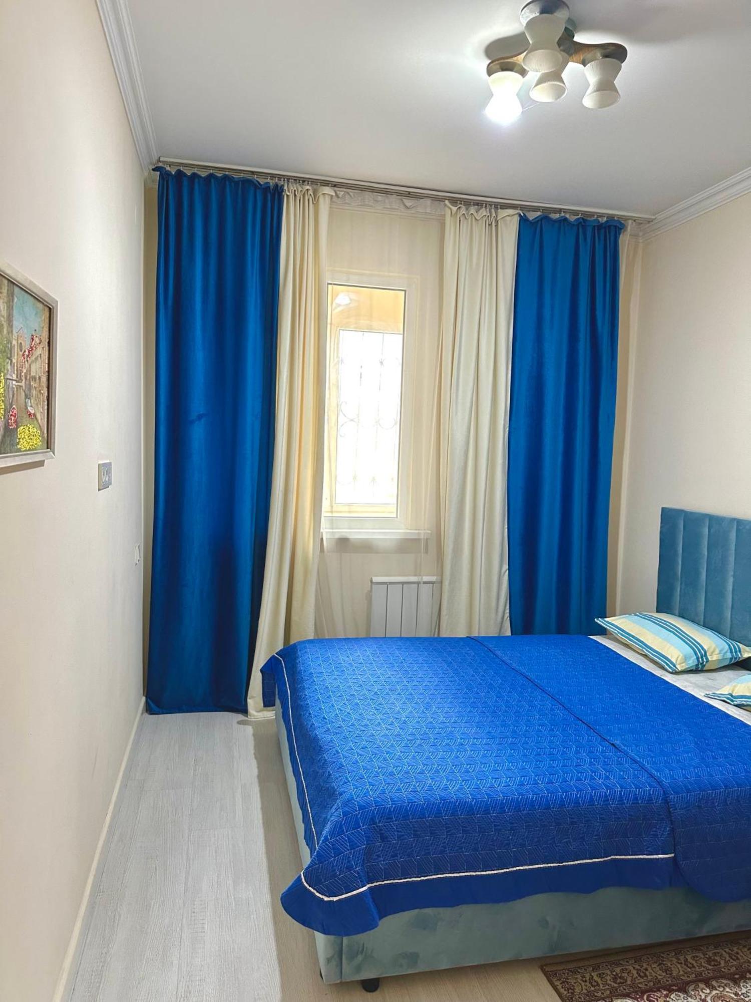 Уютная Квартира В Центре Возле Адк Almaty Extérieur photo